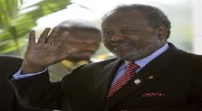 Madaxweynaha dalka Jabuuti Ismaacil Cumar Geele oo Muqdisho kasoo dagay