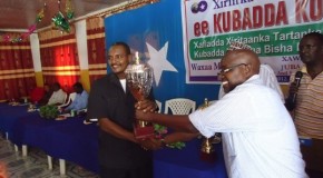 Tartankii xiddigaha koleyga oo la soo afjaray