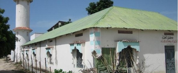 Ciidamada dowladda oo albaabada isugu dhuftay Masaajid ku yaala Muqdisho