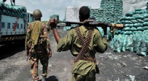 Kenya army enters Somali port of Kismayu