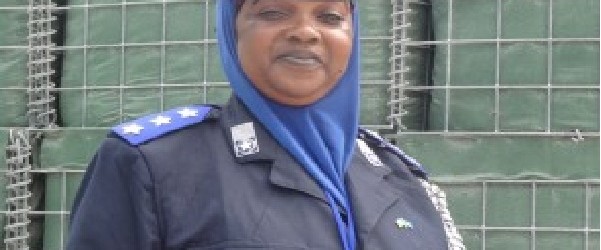(Captain Caasha Taraafiko) oo dib u soo ceshatay heybadii ay ku laheyd dalka gaar ahaan Magaalada Muqdisho.
