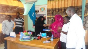Wasiirka Wasaaradda Horumarinta Haweenka iyo Daryeelka Qoyska Drs. Maryan Aweys Jaamac Oo Si Toos Ah Xilka U wareejisay