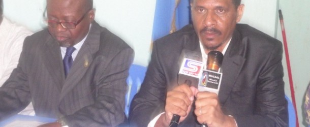Wasiirka Howlaha guud oo maanta xafiiskiisa ku qaabilay safiirka Suudaan u fadhiya Soomaaliya + Sawirro