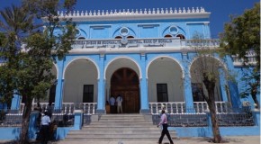Somalia names new bank governor after graft charges