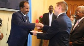 Safiir Cusub Ee Dalka Uk Oo Uu Madaxweynaha Soomaaliya Ka Gudoomay W.Aqoonsiga