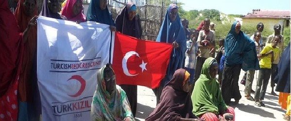 Kismaayo deeqdii Turiga uu geeyay oo ku faraxsan J.land