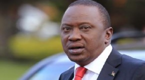 Uhuru Kenyata oo si isku mid ah u weeraray dowladda Soomaaliya iyo xarakada Al-shabaab