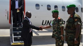 Jeneraal u dhashay dalka Burundi oo la wareegay taliyaha guud ee ciidamada AMISOM oo uu kala wareegay